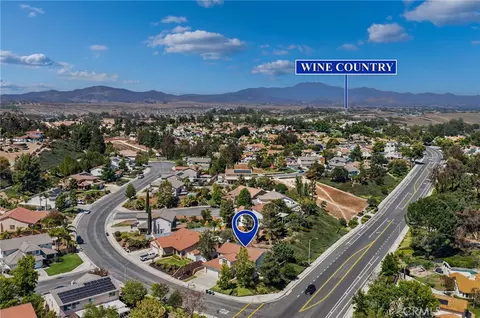 View/Area - 39977 Chalon Ct, Temecula, CA 92591 photo 4 of 5