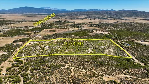 3 Breiner Valley Rd, Anza, CA 92539