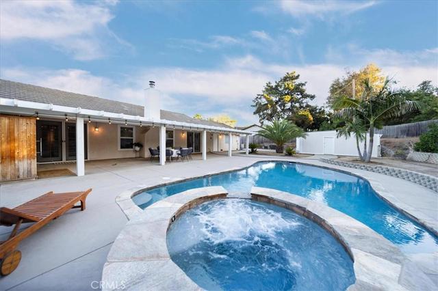 203 Rhesa, Fallbrook, CA 92028