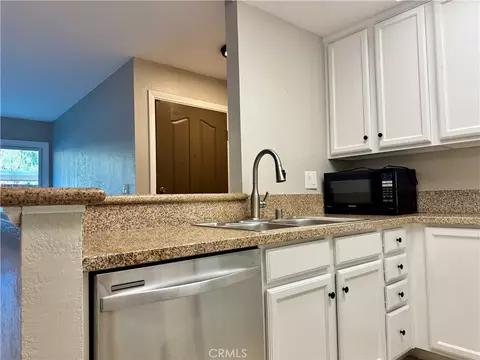 Kitchen - 432 Edgehill #95, Oceanside, CA 92054 photo 1 of 3