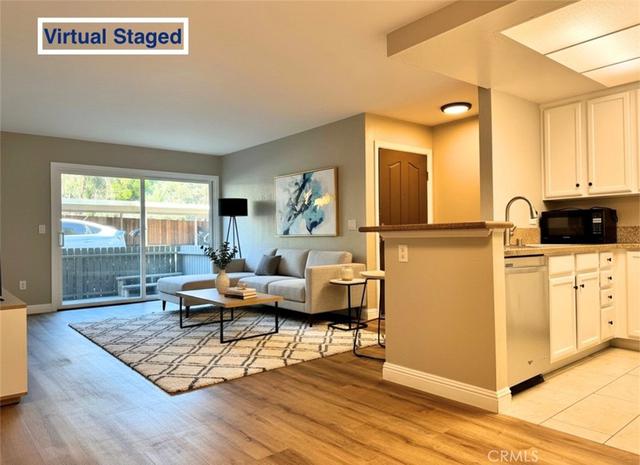432 Edgehill #95, Oceanside, CA 92054