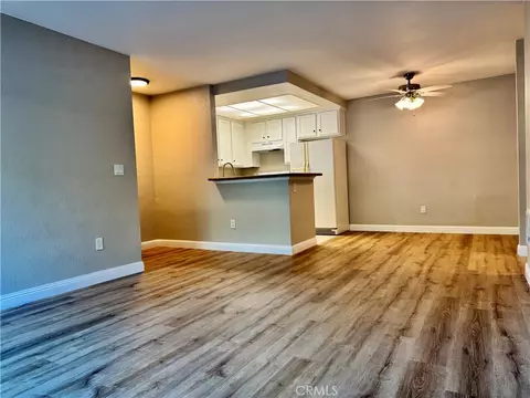 Living - 432 Edgehill #95, Oceanside, CA 92054 photo 3 of 8