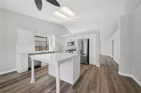 24428 Oakridge Cir, Murrieta, CA 92562