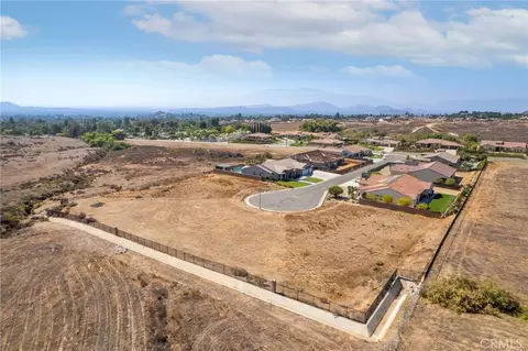 7948 Featherstone Ct, Riverside, CA 92506 photo 7