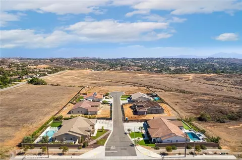 7948 Featherstone Ct, Riverside, CA 92506 photo 12