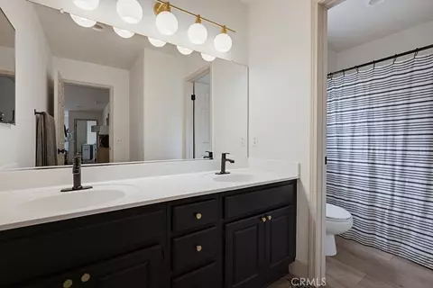 Bath - 34027 Abbey Rd, Temecula, CA 92592 photo 5 of 5