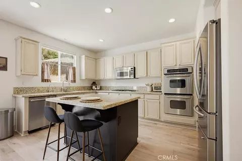 Kitchen - 34027 Abbey Rd, Temecula, CA 92592 photo 1 of 3