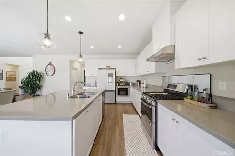 Kitchen - 1198 Venice, Mentone, CA 92359 photo 4 of 4