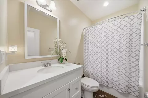 Bath - 1198 Venice, Mentone, CA 92359 photo 1 of 4