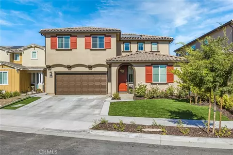 34330 Coconut Cir, Winchester, CA 92596