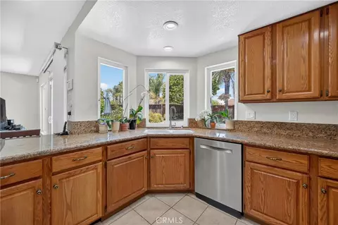 Kitchen - 45686 Jeronimo, Temecula, CA 92592 photo 1 of 2