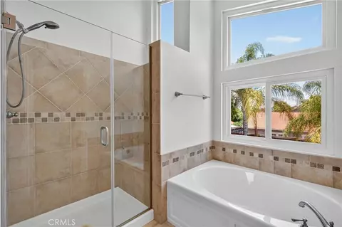 Bath - 45686 Jeronimo, Temecula, CA 92592 photo 2 of 4