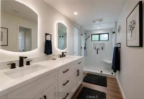 Bath - 10549 Queen, La Mesa, CA 91941 photo 2 of 2