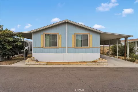 20843 Waalew Rd #C6, Apple Valley, CA 92307