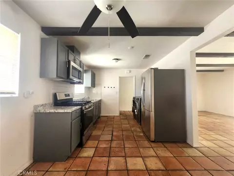 Kitchen - 850 Keith, Barstow, CA 92311 photo 2 of 2