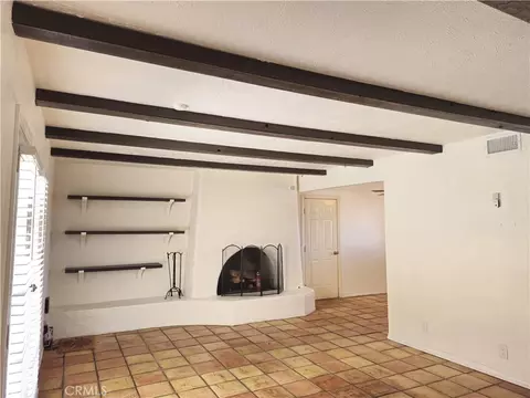 Living - 850 Keith, Barstow, CA 92311 photo 3 of 4