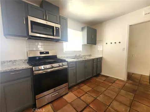 Kitchen - 850 Keith, Barstow, CA 92311 photo 1 of 2