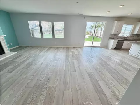 Living - 20885 Barn, Riverside, CA 92507 photo 1 of 5