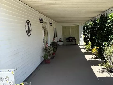 10564 Frontier, Cherry Valley, CA 92223 photo 4