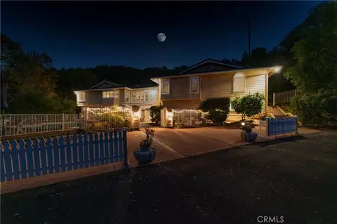Exterior - 2923 Nuestra, Fallbrook, CA 92028 photo 4 of 6