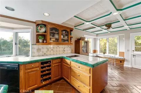 Kitchen - 2923 Nuestra, Fallbrook, CA 92028 photo 3 of 3