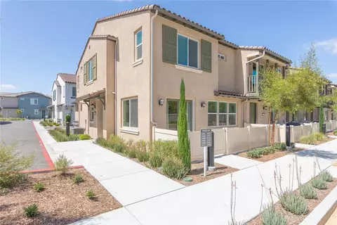 Exterior - 39438 Corvina, Temecula, CA 92591 photo 2 of 7