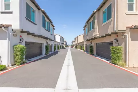 Exterior - 39438 Corvina, Temecula, CA 92591 photo 6 of 7