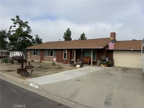 26201 Camas Dr, Hemet, CA 92544