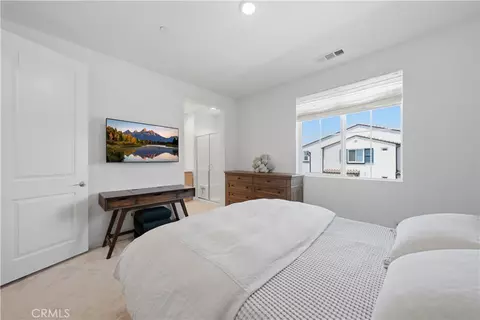 Bedroom - 39376 Corvina Ln, Temecula, CA 92591 photo 2 of 3