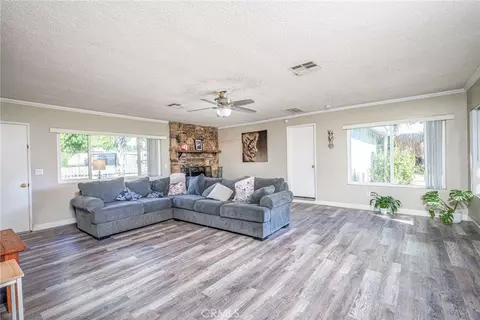 Living - 21321 Lemon, Wildomar, CA 92595 photo 1 of 2
