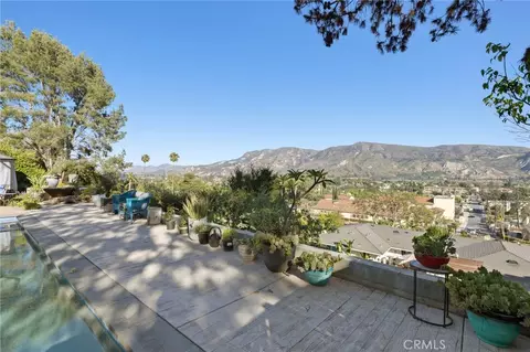 Exterior - 468 E Vw, Santa Paula, CA 93060 photo 5 of 13