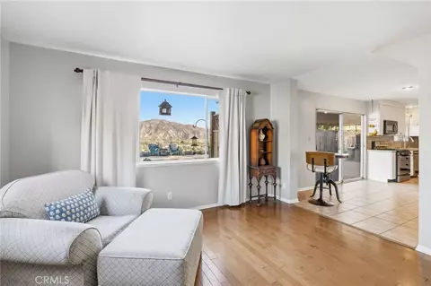 Living - 468 E Vw, Santa Paula, CA 93060 photo 1 of 2