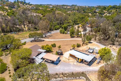 2160 Gird Rd, Fallbrook, CA 92028 photo 4