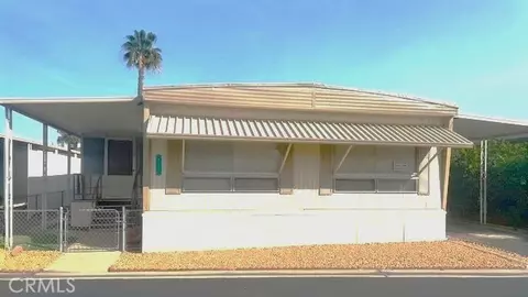260 N Lyon #110, Hemet, CA 92543