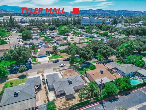 3665 Ross St, Riverside, CA 92503 photo 2