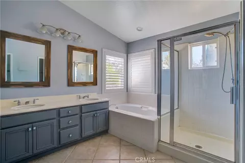 Bath - 41800 Corte Valentine, Temecula, CA 92592 photo 1 of 3