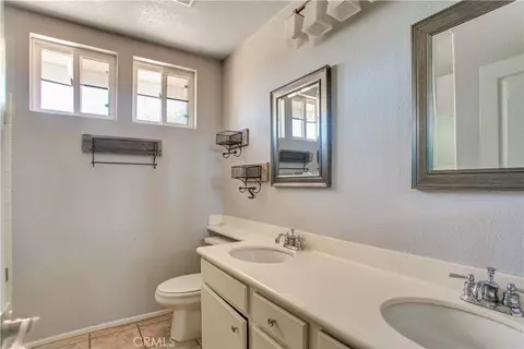 Bath - 41800 Corte Valentine, Temecula, CA 92592 photo 2 of 3