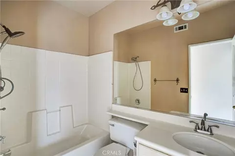 Bath - 41800 Corte Valentine, Temecula, CA 92592 photo 3 of 3