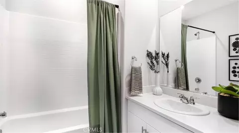 1255 Galaxy Way, Rialto, CA 92376 photo 9