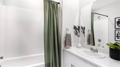 Bath - 1255 Galaxy Way, Rialto, CA 92376 photo 2 of 3