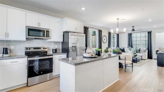 1255 Galaxy Way, Rialto, CA 92376