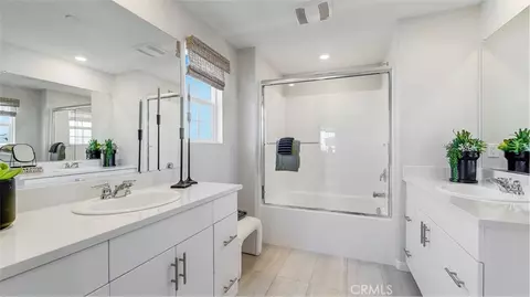 1255 Galaxy Way, Rialto, CA 92376 photo 14