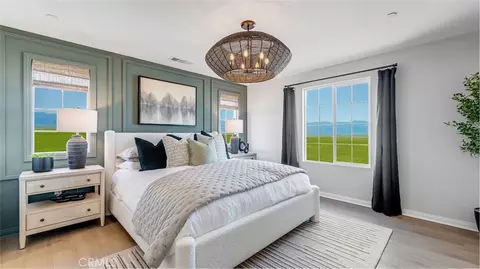 Bedroom - 1255 Galaxy Way, Rialto, CA 92376 photo 4 of 5