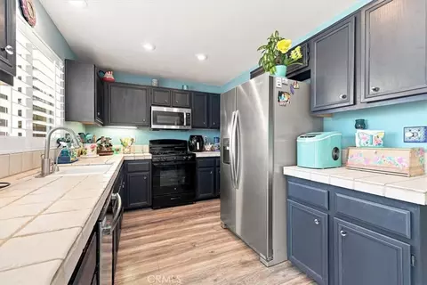 Kitchen - 42145 Delmonte, Temecula, CA 92591 photo 3 of 5