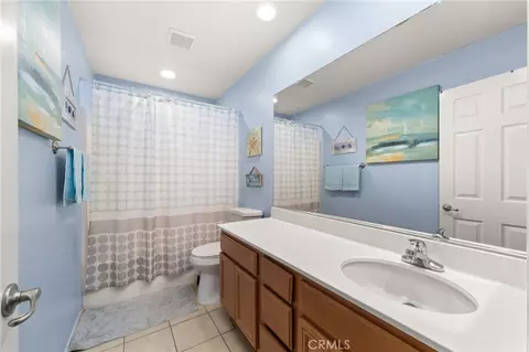 Bath - 3693 Solandra St, Perris, CA 92571 photo 3 of 3