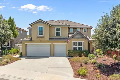 Exterior - 35968 Frederick St, Wildomar, CA 92595 photo 2 of 4
