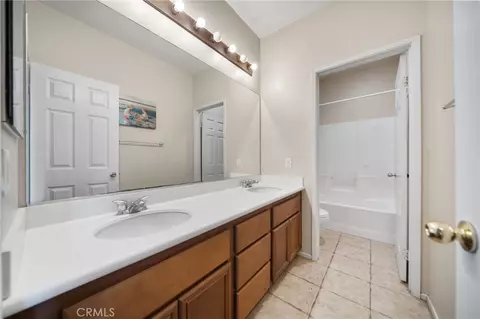 Bath - 35968 Frederick St, Wildomar, CA 92595 photo 2 of 2