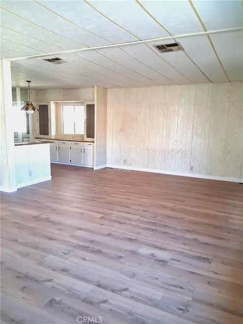 725 W Thornton #157, Hemet, CA 92543