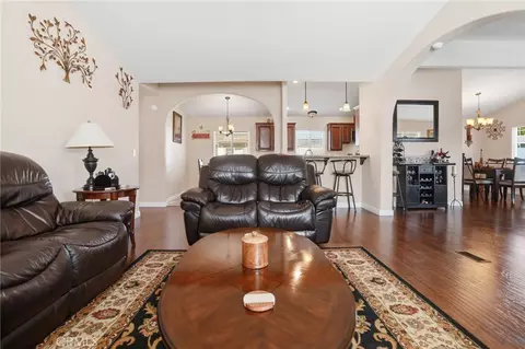 1481 Martinique Dr, Hemet, CA 92543