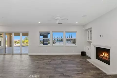 Living - 41987 Arbor Gln, Temecula, CA 92592 photo 3 of 5